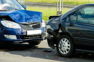 تاثیر کاهش تصادفات رانندگی با ردیاب خودروها چگونه است؟