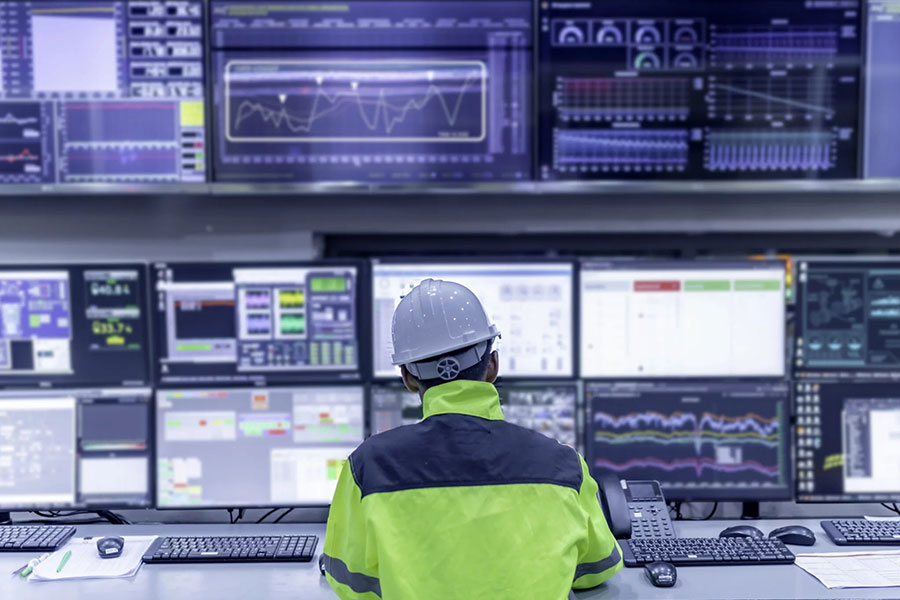 بهینه مصرف برق تجهیزات با سوئیچ PoE صنعتی : قابلیت ‌های مانیتورینگ مصرف برق